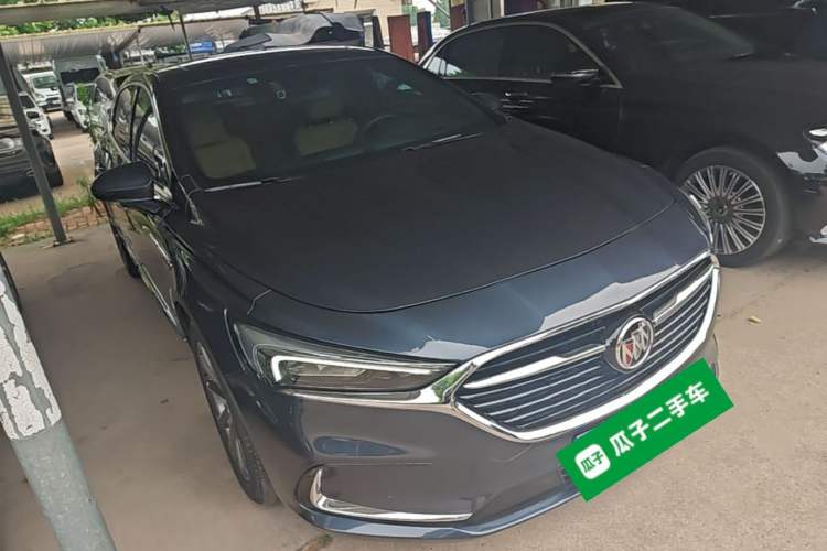 Used Buick LaCrosse 2021 652T Premium Edition Front Right 45 Deg