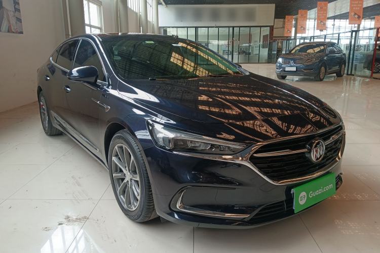 Used Buick LaCrosse 2021 652T Luxury Model Front Right 45 Deg