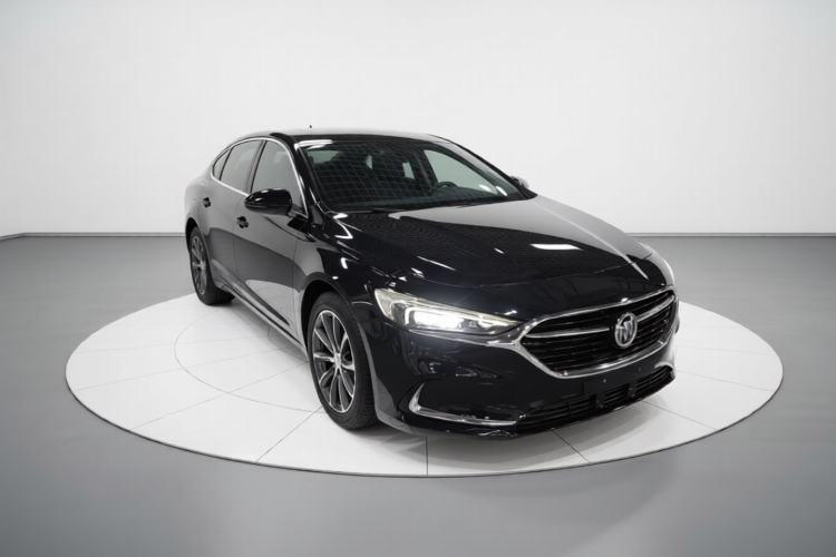 Used Buick LaCrosse 2021 652T Luxury Model Front Right 45 Deg