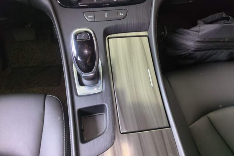 Used Buick LaCrosse 2021 652T Luxury Model Gear Lever