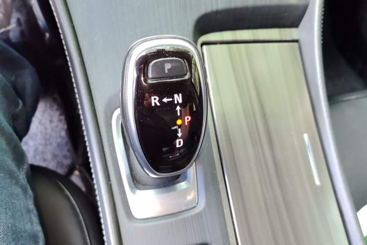 Used Buick LaCrosse 2021 652T Luxury Model Gear Lever