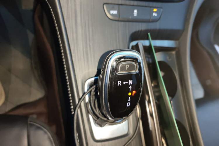 Used Buick LaCrosse 2021 652T Luxury Model Gear Lever
