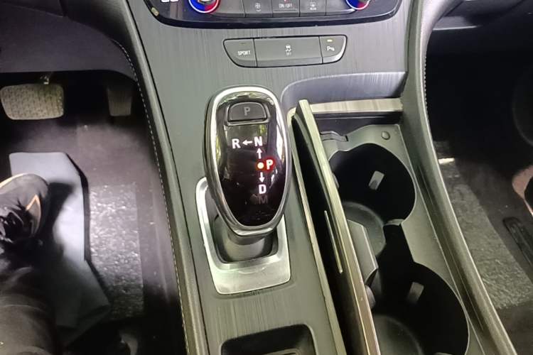 Used Buick LaCrosse 2021 652T Luxury Model Gear Lever
