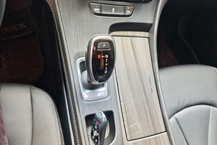 Used Buick LaCrosse 2021 652T Luxury Model Gear Lever