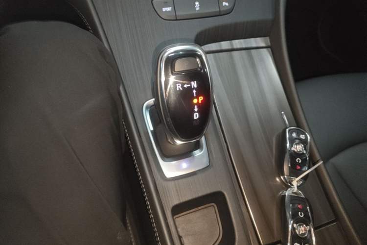 Used Buick LaCrosse 2021 652T Luxury Model Gear Lever