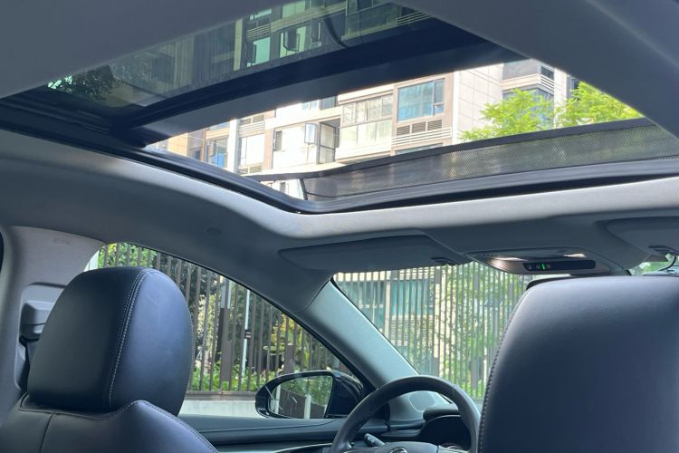 Used Buick LaCrosse 2021 652T Luxury Model Headliner