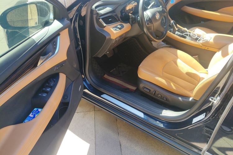 Used Buick LaCrosse 2021 652T Premium Edition Interior 3