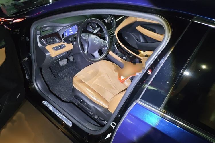 Used Buick LaCrosse 2021 652T Premium Edition Interior 3