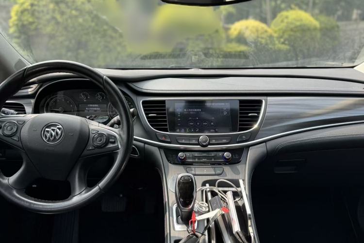 Used Buick LaCrosse 2021 652T Luxury Model Interior 3