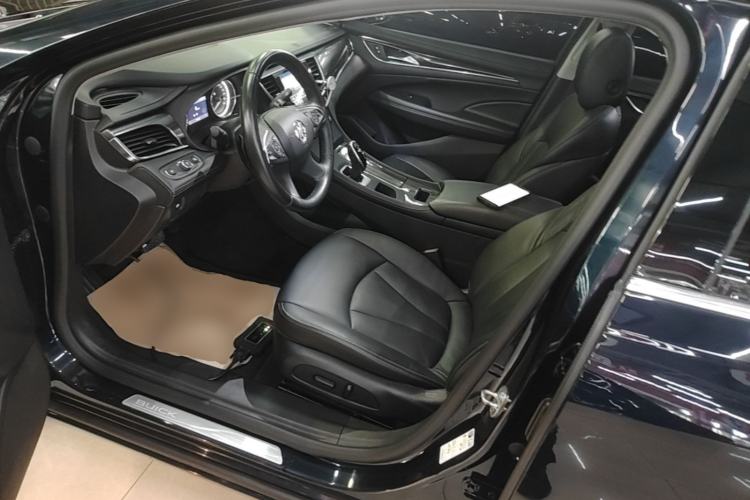Used Buick LaCrosse 2021 552T Luxury Version Left Front Seat