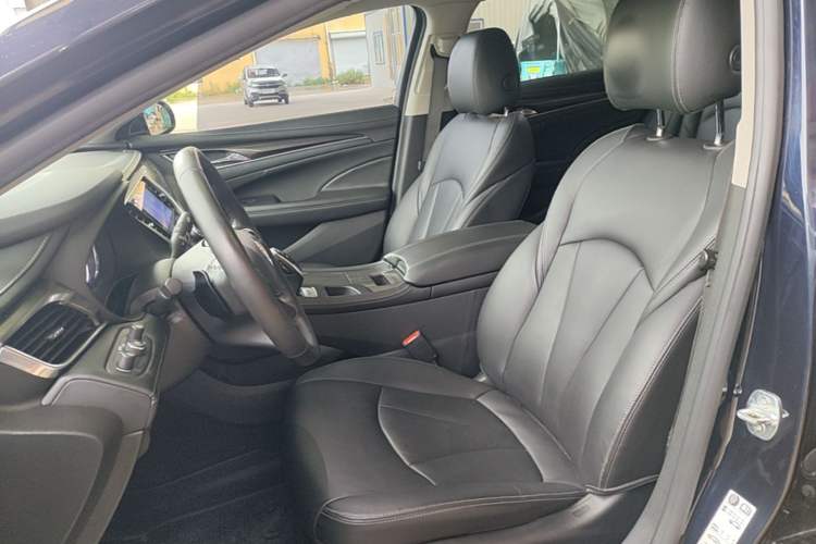 Used Buick LaCrosse 2021 552T Luxury Version Left Front Seat