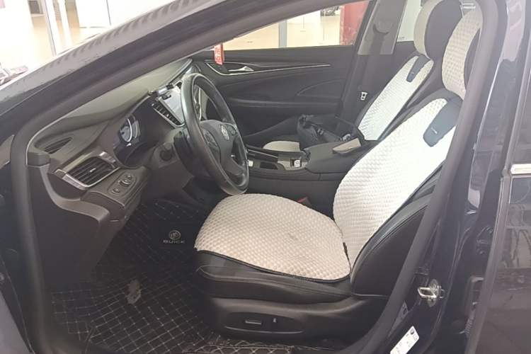 Used Buick LaCrosse 2021 552T Luxury Version Left Front Seat