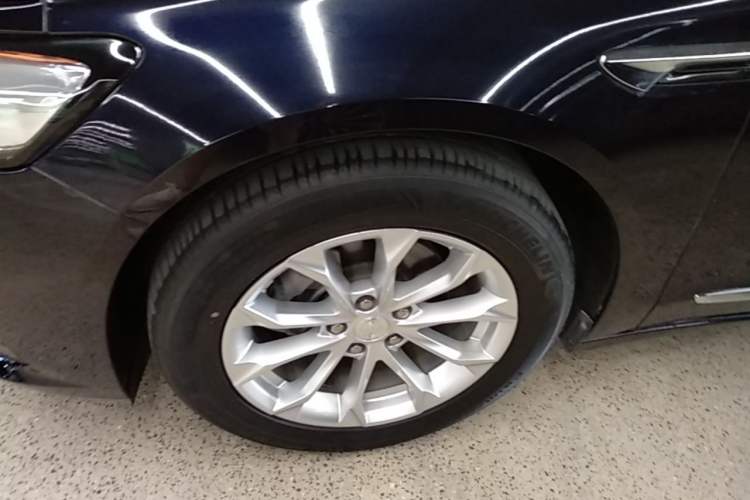 Used Buick LaCrosse 2021 552T Luxury Version Left Front Wheel Hub