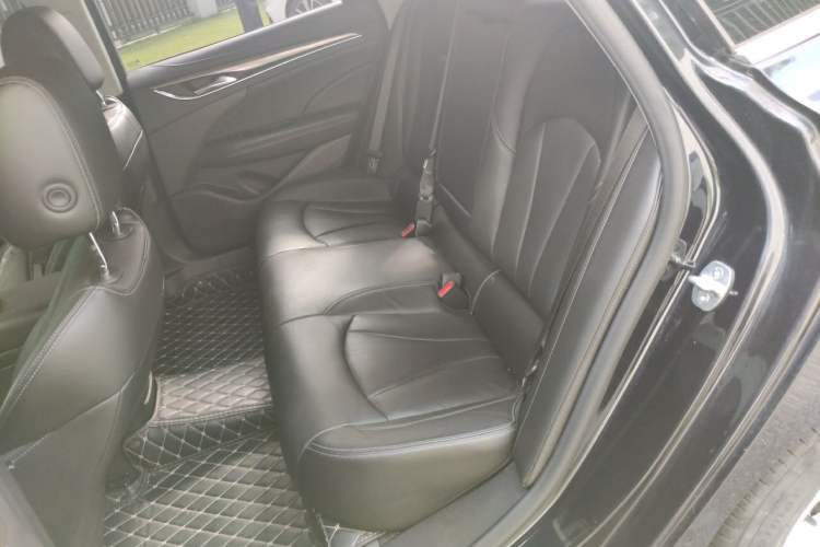 Used Buick LaCrosse 2021 552T Luxury Version Left Rear Seat