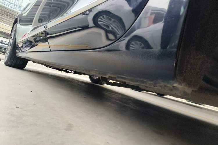 Used Buick LaCrosse 2021 652T Luxury Model Left Side Sill