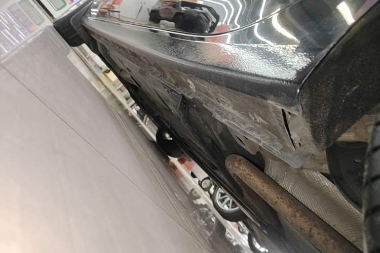 Used Buick LaCrosse 2021 552T Luxury Version Left Side Sill