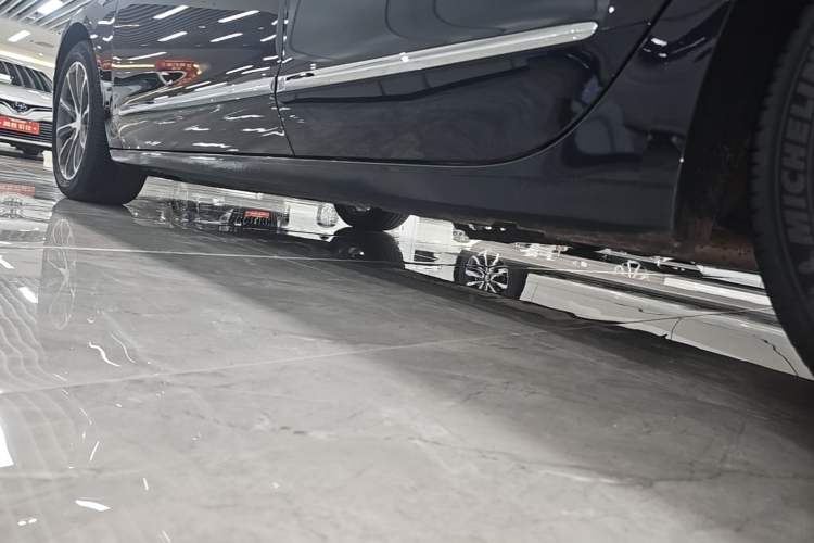 Used Buick LaCrosse 2021 652T Luxury Model Left Side Sill