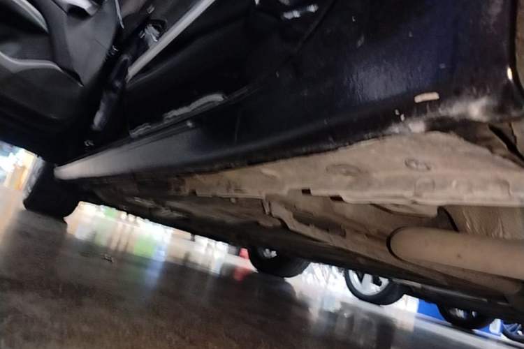 Used Buick LaCrosse 2021 552T Luxury Version Left Side Sill