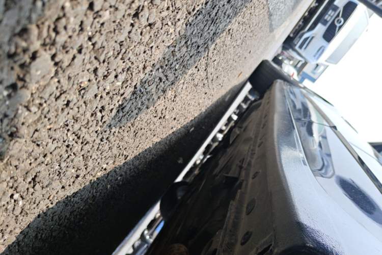 Used Buick LaCrosse 2021 652T Luxury Model Left Side Sill