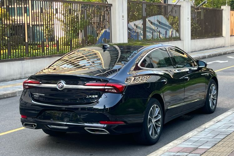 Used Buick LaCrosse 2021 652T Luxury Model Rear Right 45 Deg