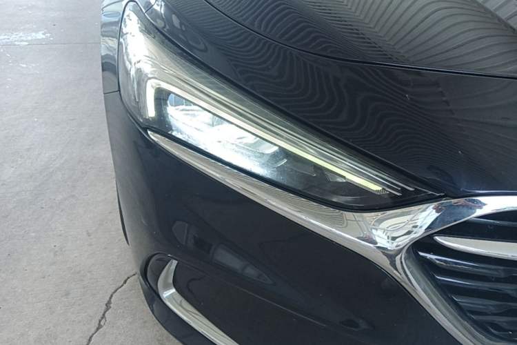 Used Buick LaCrosse 2021 552T Luxury Version Right Front Headlight