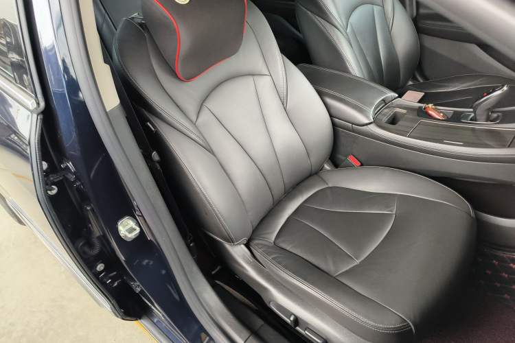 Used Buick LaCrosse 2021 652T Luxury Model Right Front Seat