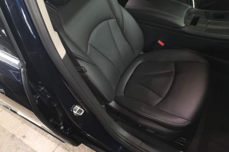 Used Buick LaCrosse 2021 652T Luxury Model Right Front Seat