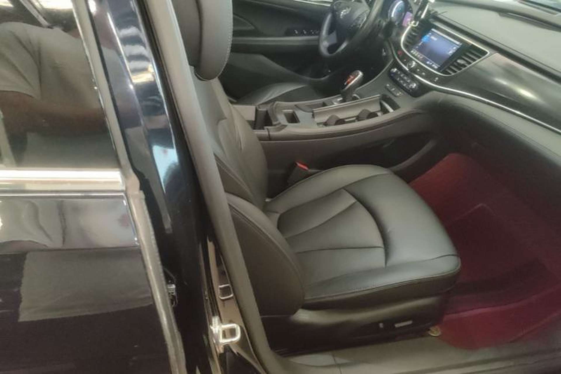 Used Buick LaCrosse 2021 652T Luxury Model Right Front Seat