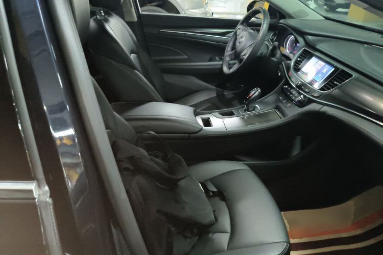 Used Buick LaCrosse 2021 652T Luxury Model Right Front Seat