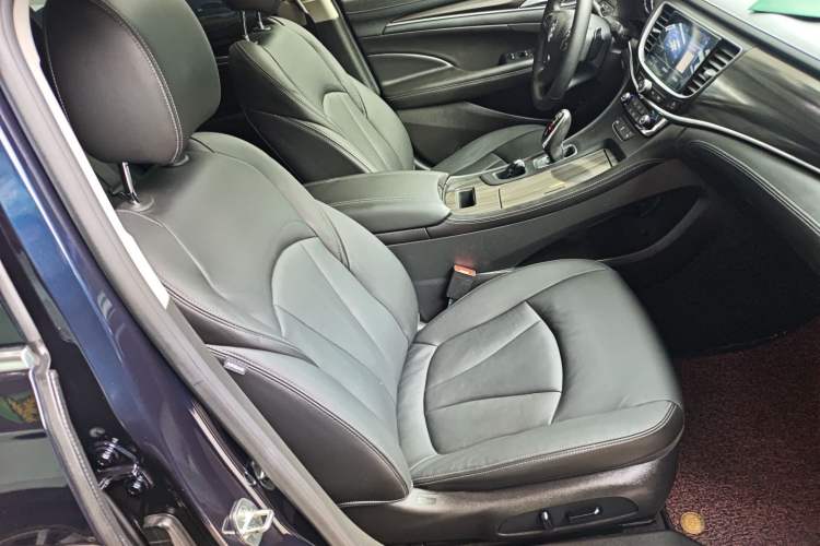 Used Buick LaCrosse 2021 652T Luxury Model Right Front Seat