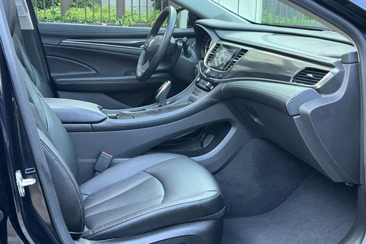Used Buick LaCrosse 2021 652T Luxury Model Right Front Seat