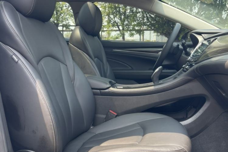 Used Buick LaCrosse 2021 652T Luxury Model Right Front Seat