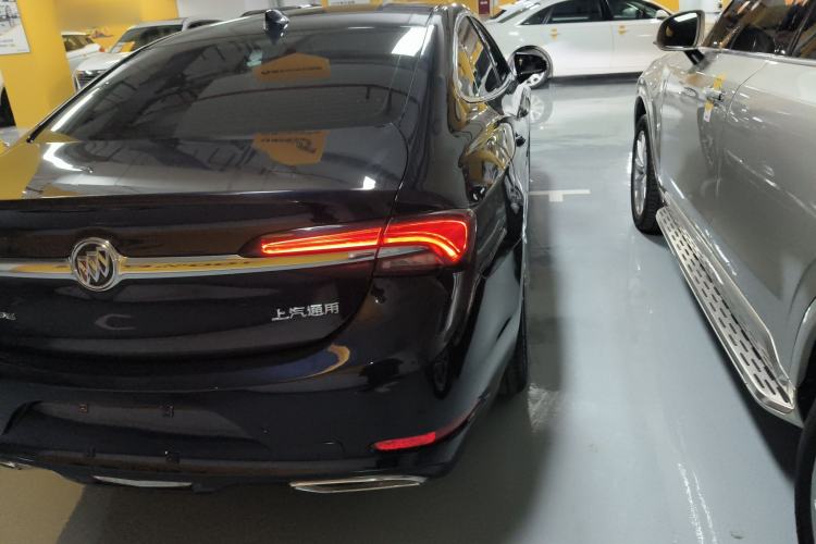 Used Buick LaCrosse 2021 652T Luxury Model Right Rear Taillight