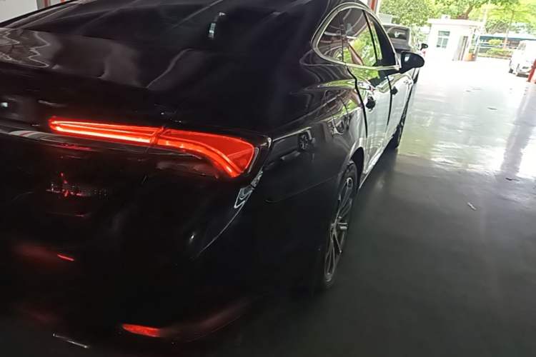 Used Buick LaCrosse 2021 652T Luxury Model Right Rear Taillight