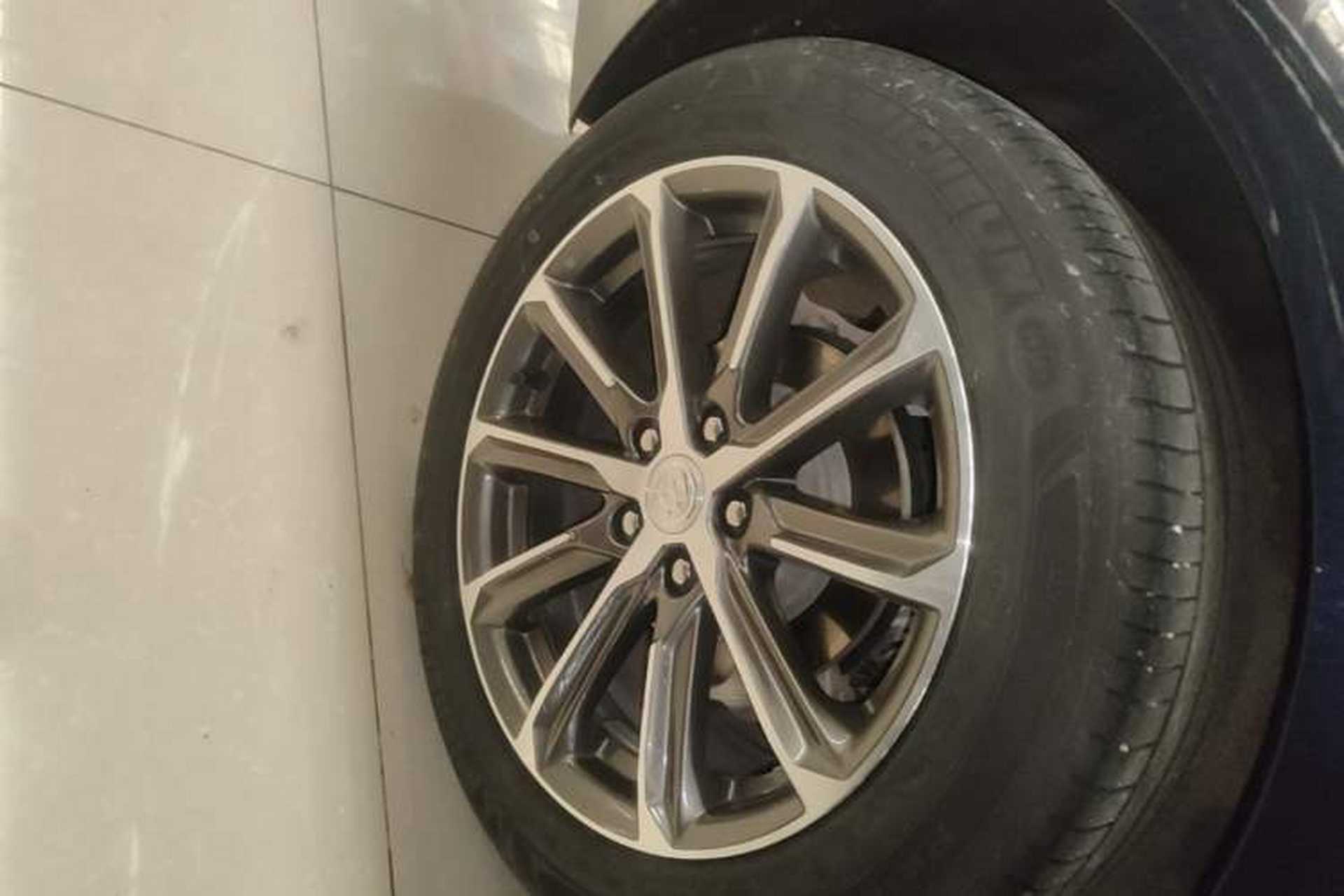 Used Buick LaCrosse 2021 652T Luxury Model Right Rear Wheel Hub