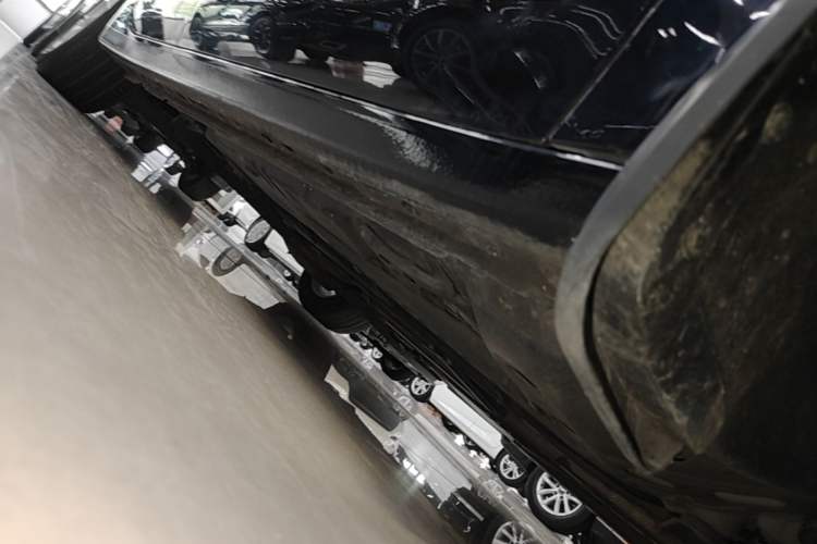 Used Buick LaCrosse 2021 552T Luxury Version Right Side Sill