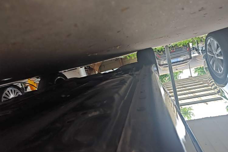 Used Buick LaCrosse 2021 652T Premium Edition Right Side Sill