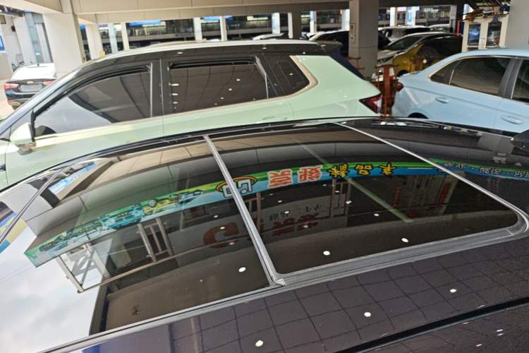 Used Buick LaCrosse 2021 652T Luxury Model Roof