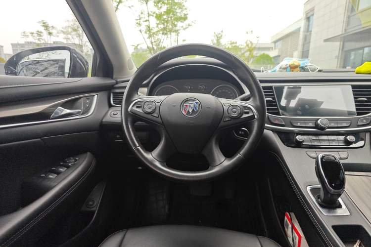 Used Buick LaCrosse 2021 652T Luxury Model Steering Wheel