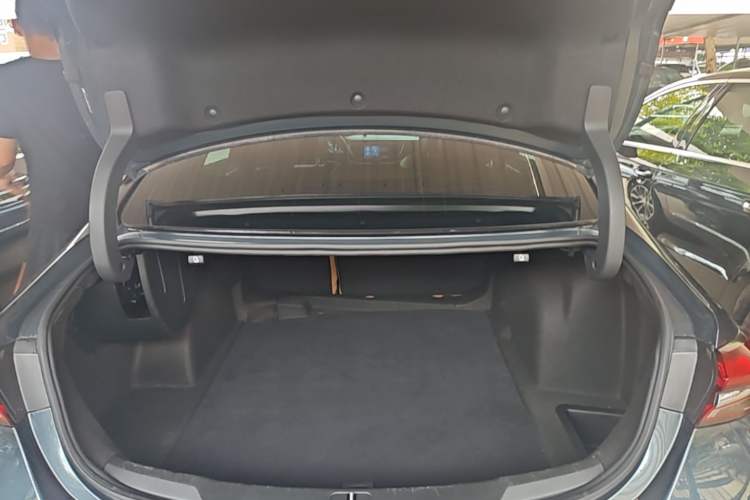 Used Buick LaCrosse 2021 652T Premium Edition Trunk