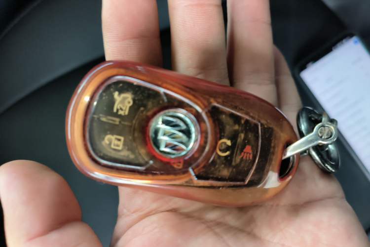 Used Buick LaCrosse 2021 652T Luxury Model Vehicle Key