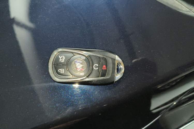 Used Buick LaCrosse 2021 652T Luxury Model Vehicle Key