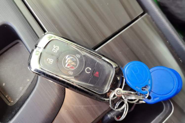 Used Buick LaCrosse 2021 652T Luxury Model Vehicle Key