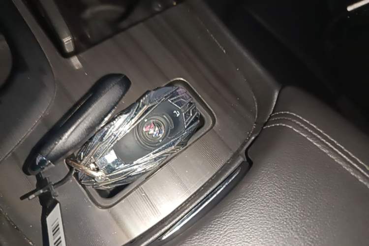 Used Buick LaCrosse 2021 652T Luxury Model Vehicle Key