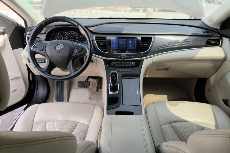 Used Buick LaCrosse 2021 Avenir Avia First-Edition Model Center Console