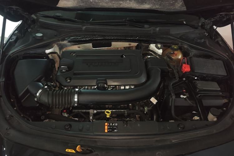 Used Buick LaCrosse 2021 652T Luxury Model Engine Bay