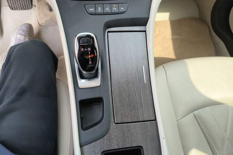 Used Buick LaCrosse 2021 Avenir Avia First-Edition Model Gear Lever