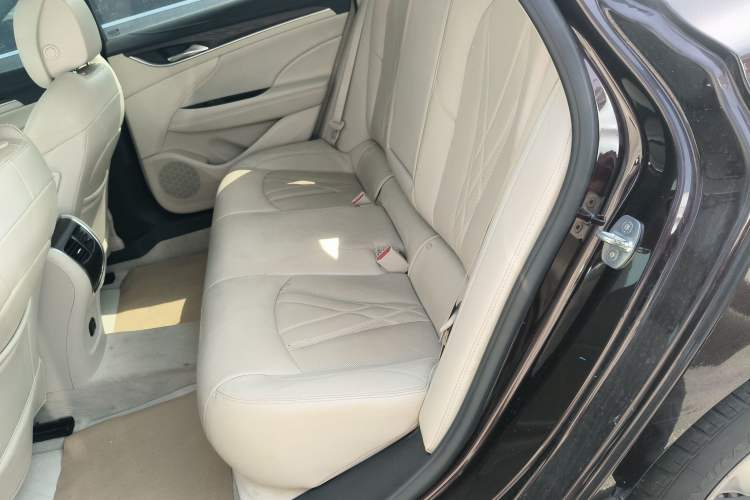 Used Buick LaCrosse 2021 Avenir Avia First-Edition Model Left Rear Seat