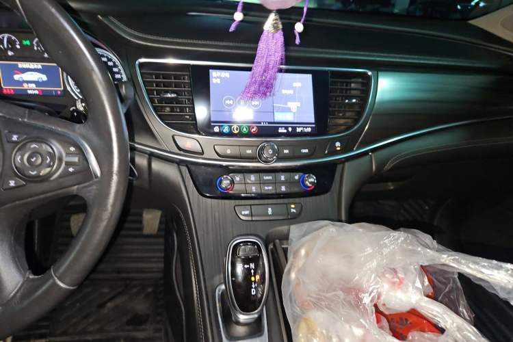 Used Buick LaCrosse 2021 652T Luxury Model Audio And AC Panel