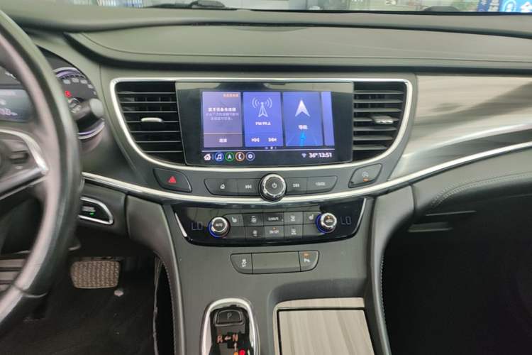 Used Buick LaCrosse 2021 552T Luxury Version Audio And AC Panel